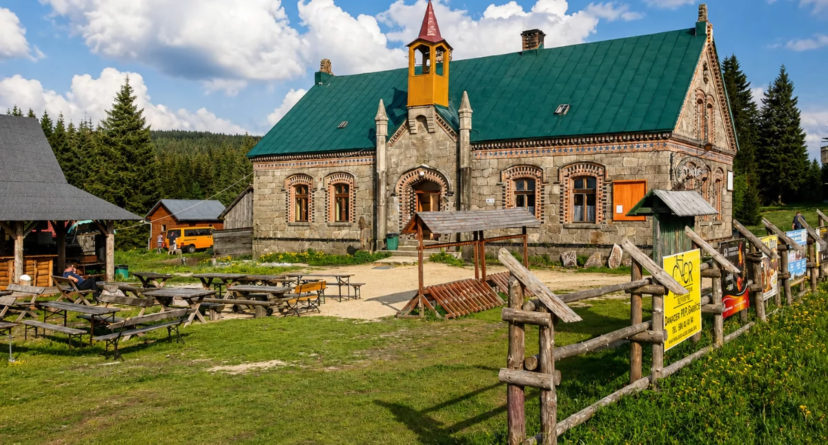 Spór o Stację turystyczną Orle wkracza w nową fazę. Sąd ogranicza działalność, nadzór nakazuje kosztowny remont