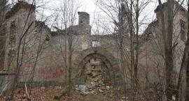 Kesselschlossbaude - Ruiny najpiękniejszego schroniska Gór Izerskich i Karkonoszy