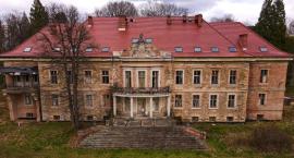 Pałac w Maciejowcu - Dawna rezydencja rodu von Kramsta i ambasadora Japonii