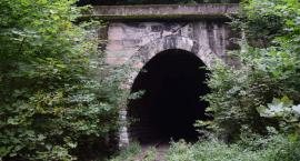 Tunel kolejowy pod Górą Czyżyk - Kolej Doliny Bobru