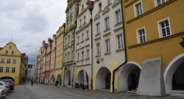 Kamieniczki z podcieniami w Jeleniej Górze