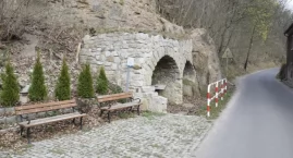 Kamienne Piwniczki w Trzcińsku