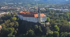 Zamek w Děčínie – perła nad Łabą z burzliwą przeszłością