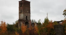 Historia zapomnianego zamku w Smolcu.