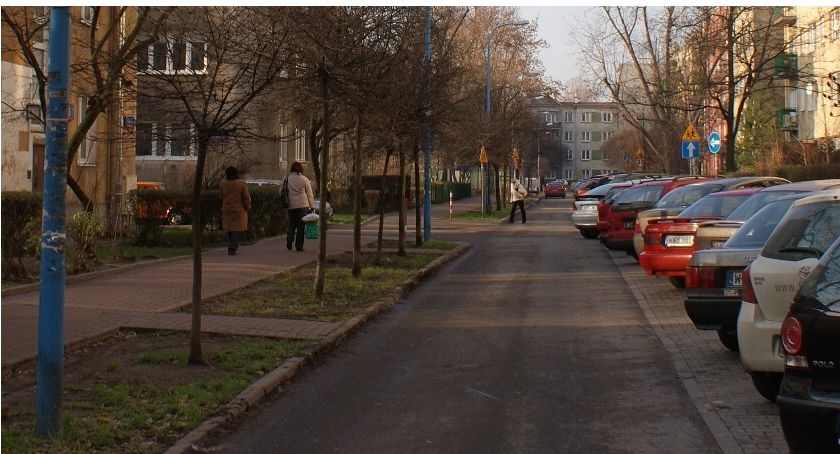 Na Radomskiej i okolicy zniknie 46 miejsc parkingowych