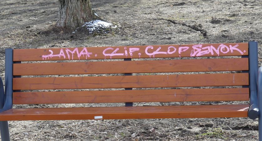 Park Zachodni - graficiarze i wandale zadomowili się pierwsi