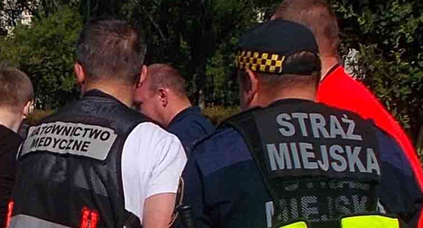 Pasażerka linii 128 potrzebowała pomocy