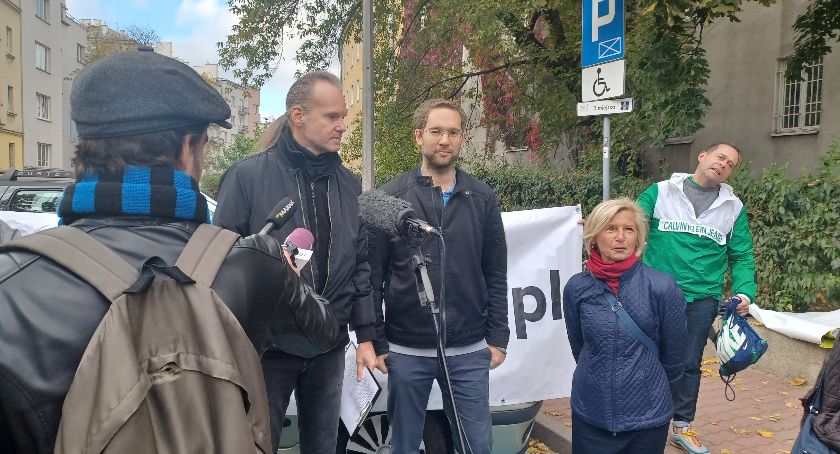 Mochnackiego - protesty w sprawie płatnego parkowania