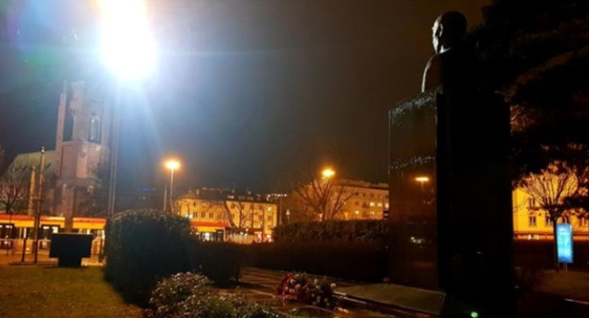 Przeniesienie pomnika Gabriela Narutowicza