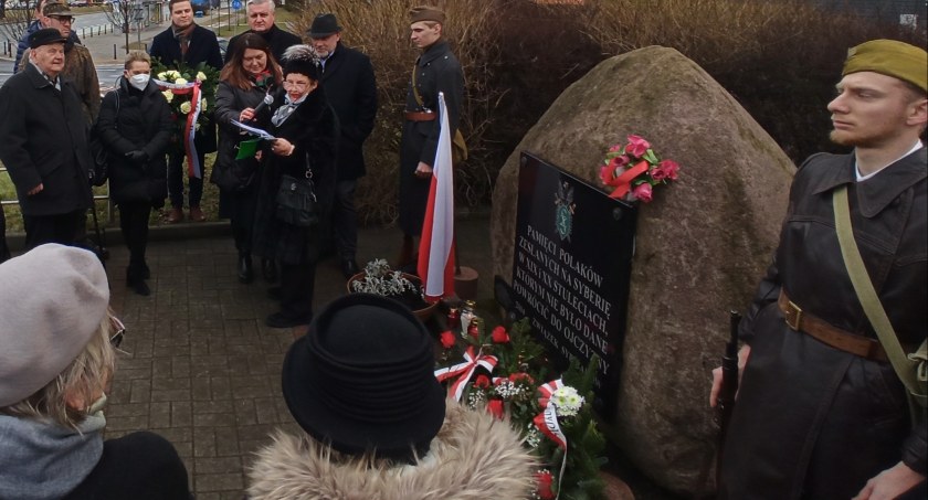 Upamiętnienie ofiar obu najeźdźców 