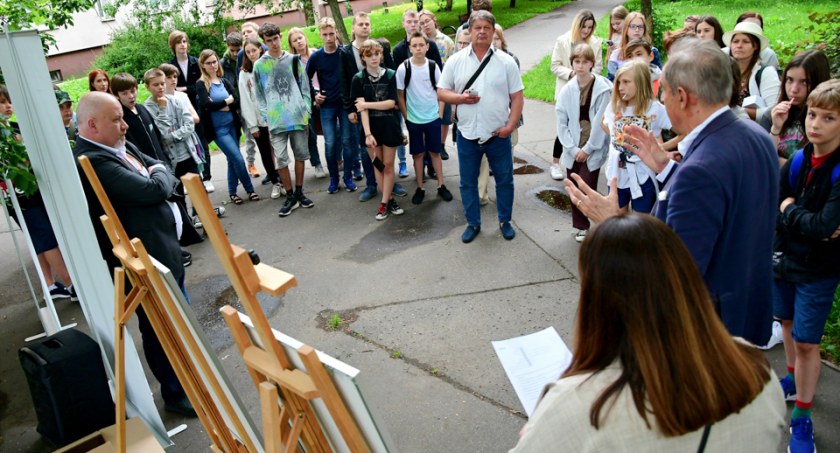 Gra miejska poświęcona Władysławowi Bartoszewskiemu