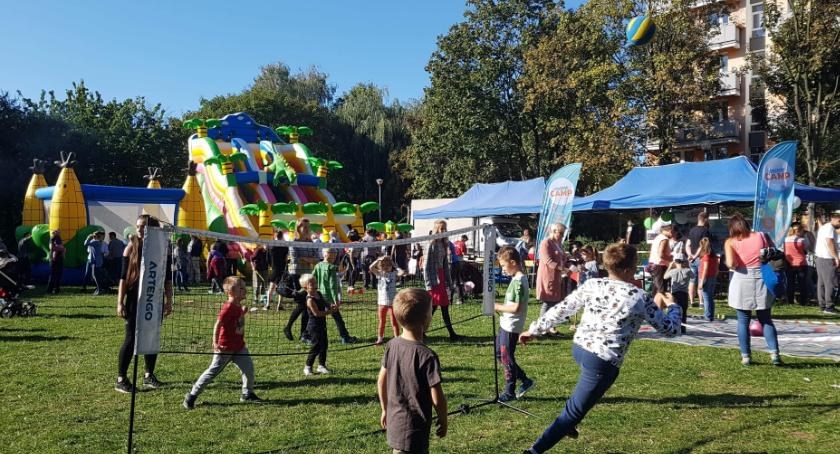 Piknik rodzinny a wieczorem potańcówka
