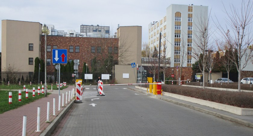 Jeszcze więcej szlabanów -pacjenci zapłacą.