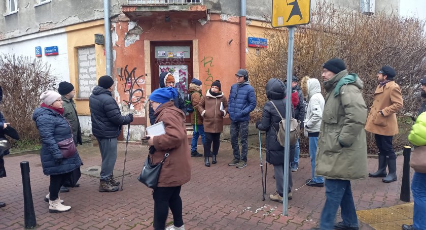 Książka o Szczęśliwicach - spacer dla odpornych na zimo