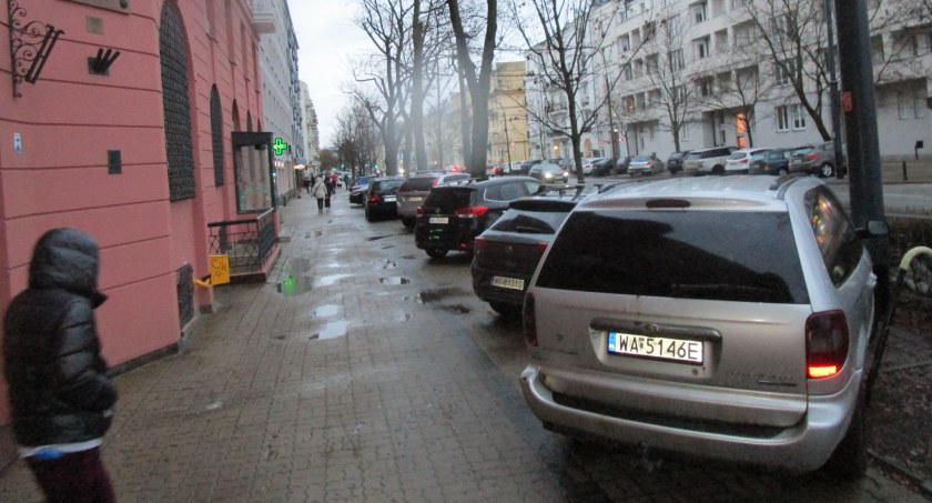 Filtrowa - czy zostaną zlikwidowane kolejne miejsca postojowe?
