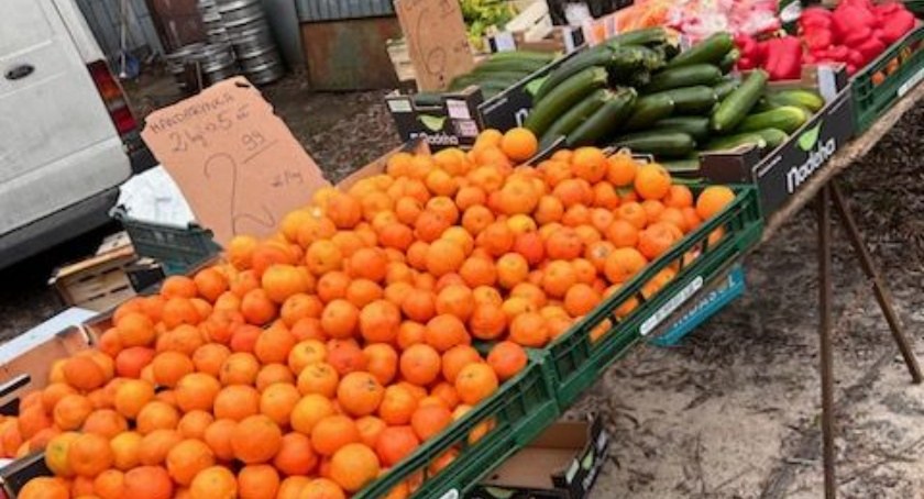 O sznurówkach za trzydzieści z VATem czy batem?