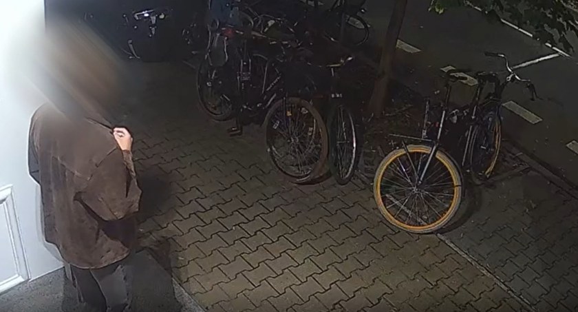 Policja poszukuje sprawców rozboju [VIDEO]