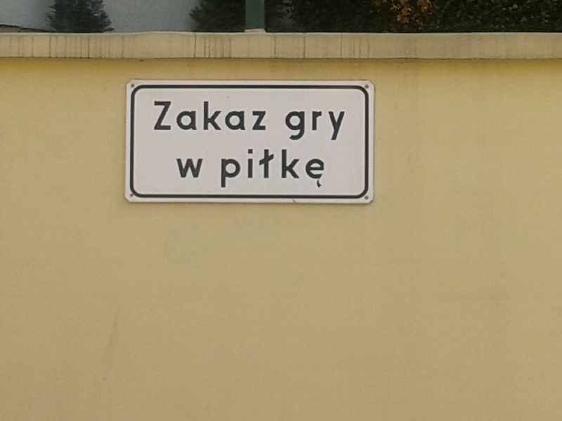 ODDAJCIE NAM NASZE PODWÓRKA