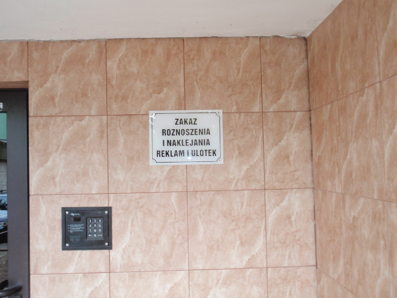 Reklama, ulotki i prawo do rzetelnej informacji. 