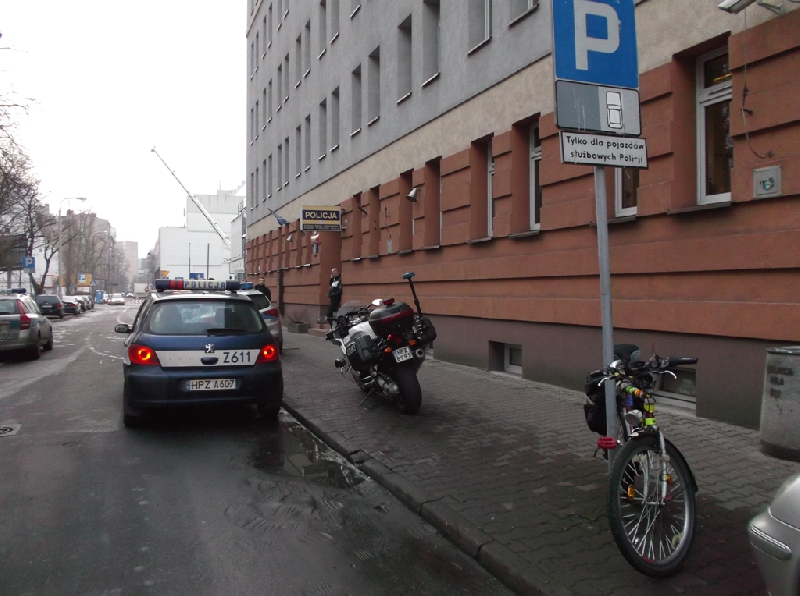 Wydział Ruchu Drogowego  niegościnny dla rowerzystów. 