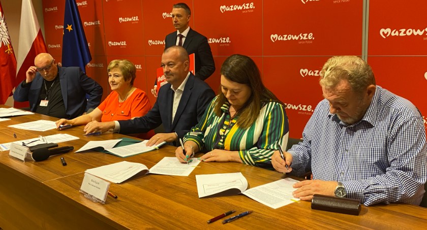Plaża przy basenie na Szczęśliwicach do remontu