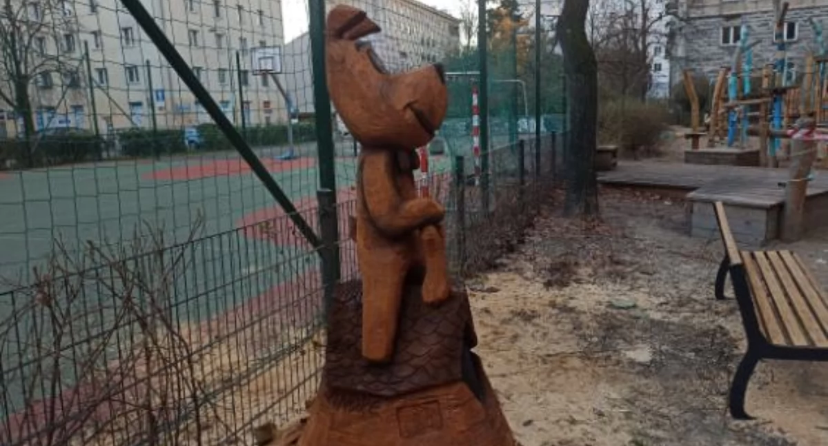 Nowe rzeźby na Ochocie