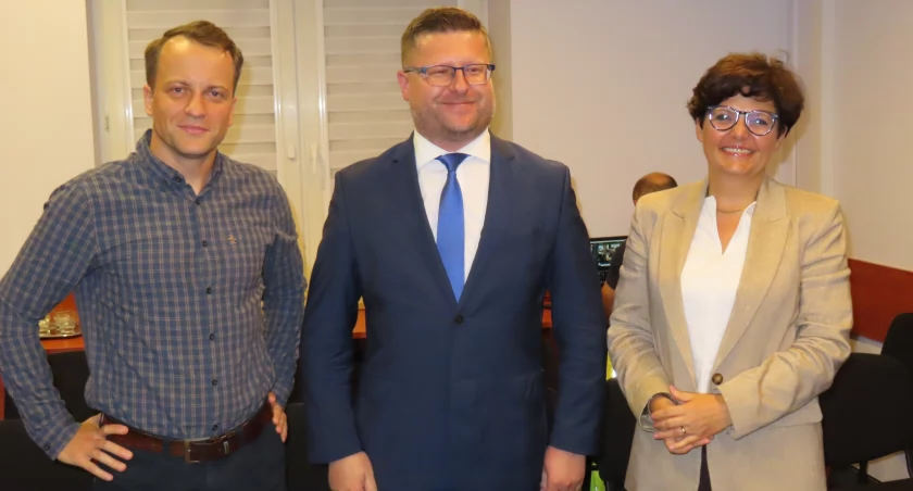 Piotr Krasnodębski nowym Burmistrzem Ochoty. Jest również nowy Zarząd