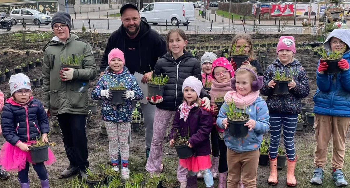 Jesienne porządki przy bazarku na Mołdawskiej