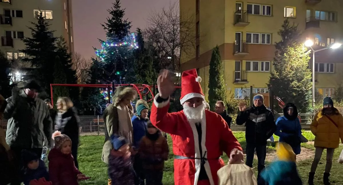 Rakowiec odpala choinkę
