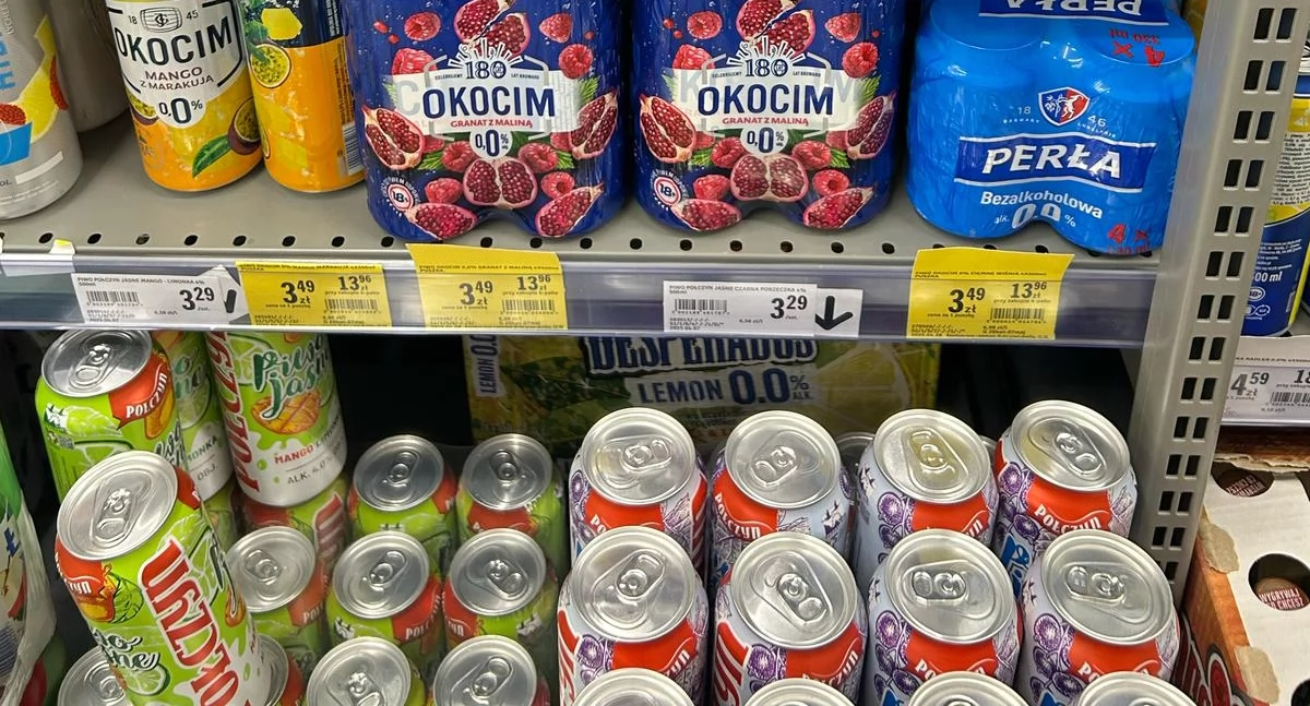 Reklamy, które kuszą i opakowania, które mylą. Dlaczego piwo powinno zniknąć z przestrzeni publicznej?