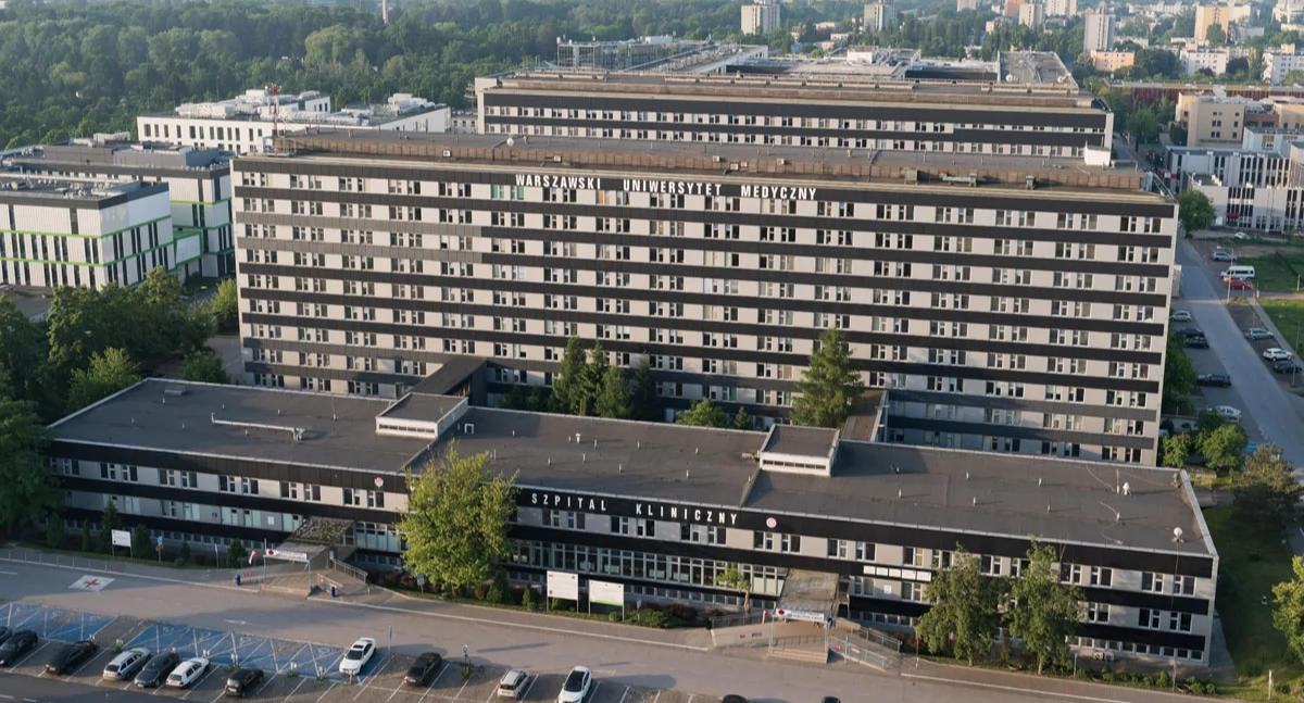 Szpital Banacha - rozbudowa i połączenie ze szpitalem na Lindleya