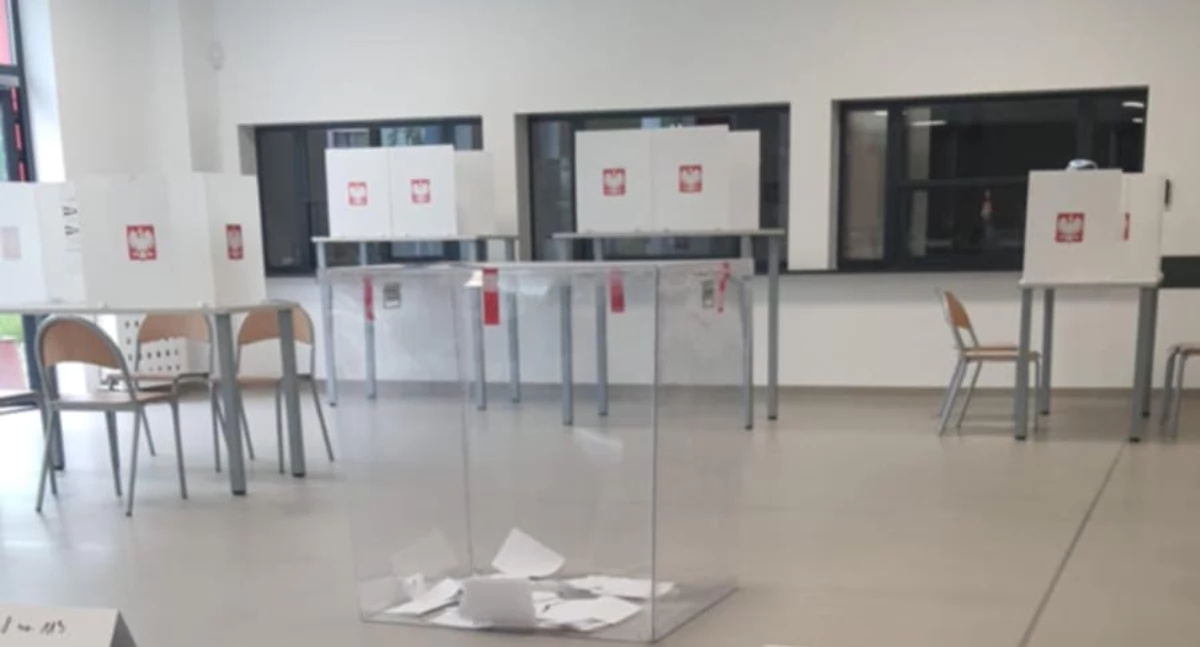 Kupa szmalu za pracę w Obwodowej Komisji Wyborczej