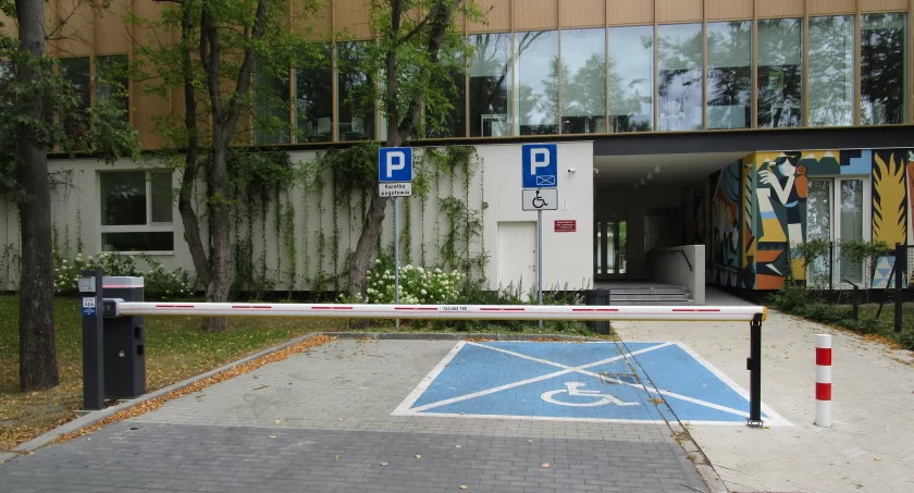 Przerost formy nad treścią 