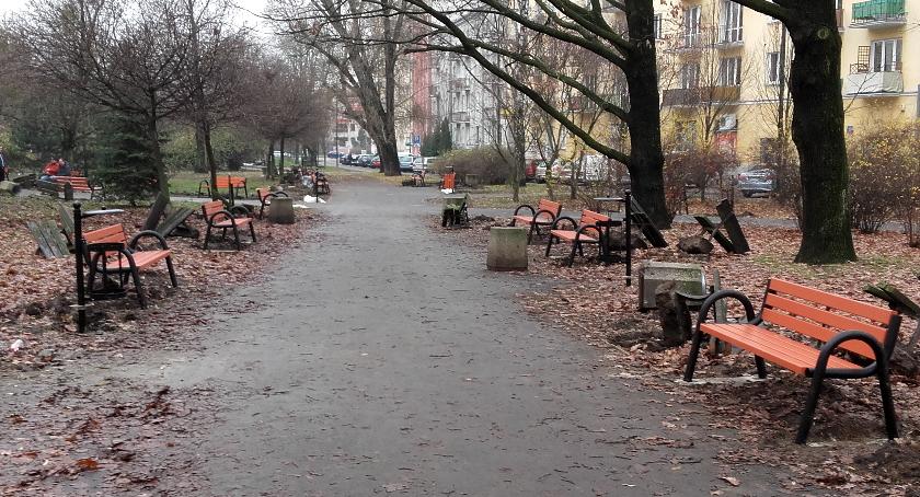 Ławki i kosze są, tylko czemu tak późno?