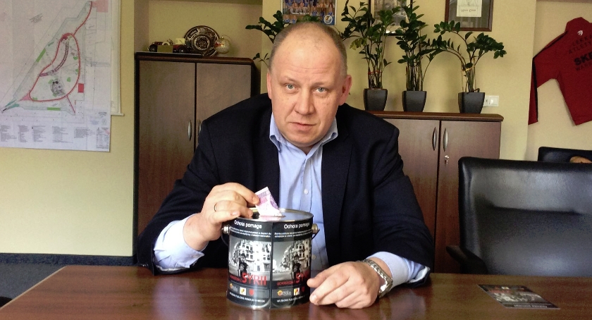 Bycie żebrakiem w imię pomocy innym niezwykle wzbogaca i uszlachetnia