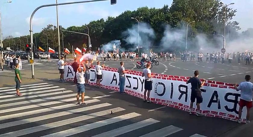 Ochota czci bohaterów na Rakowcu