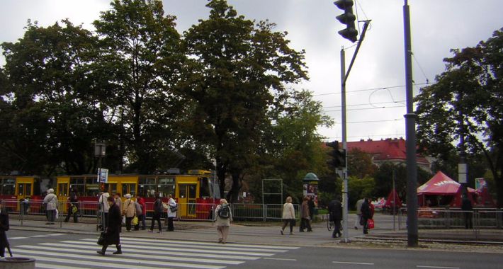 Plac Narutowicza – z Ochotą i dla Ochoty