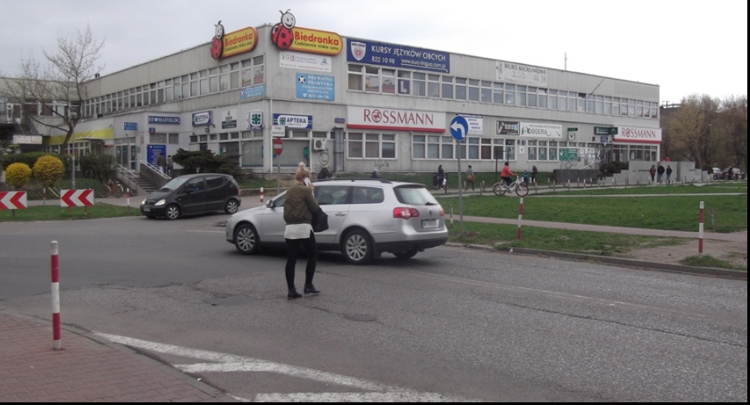 Czy trzeba wprowadzić kartę pieszego? 