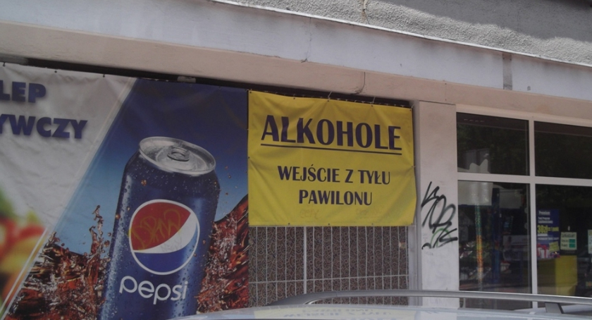 Frontem do klienta, czy po staremu? 