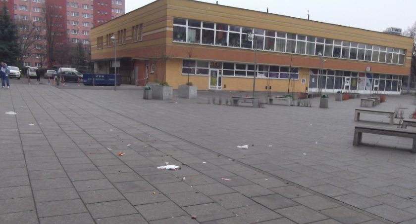 Plac „Pod Skrzydłami”