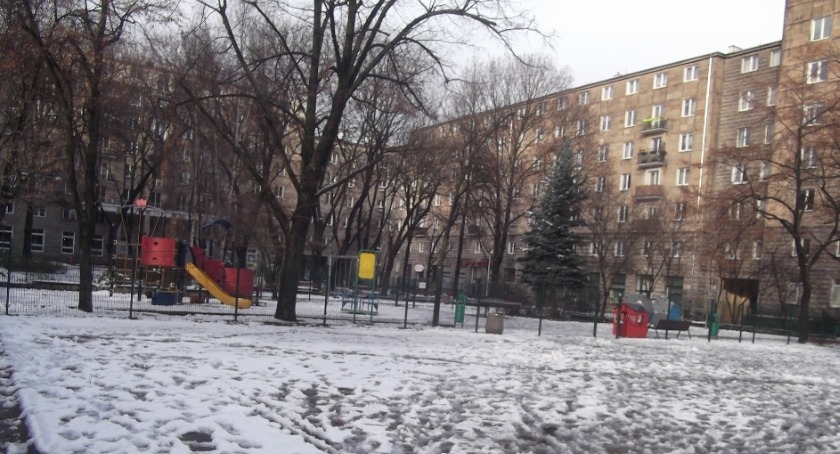 Plac Baśniowy i jego zalety.