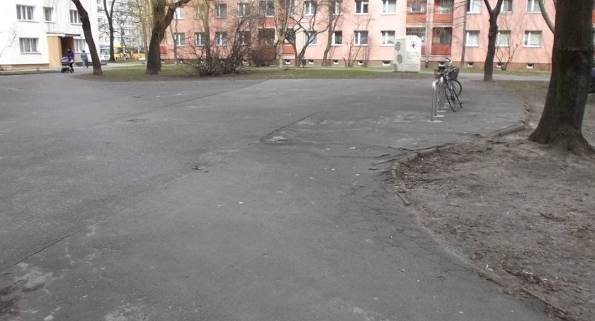 Ja bym chciał ławkę  i chyba tylko ja?