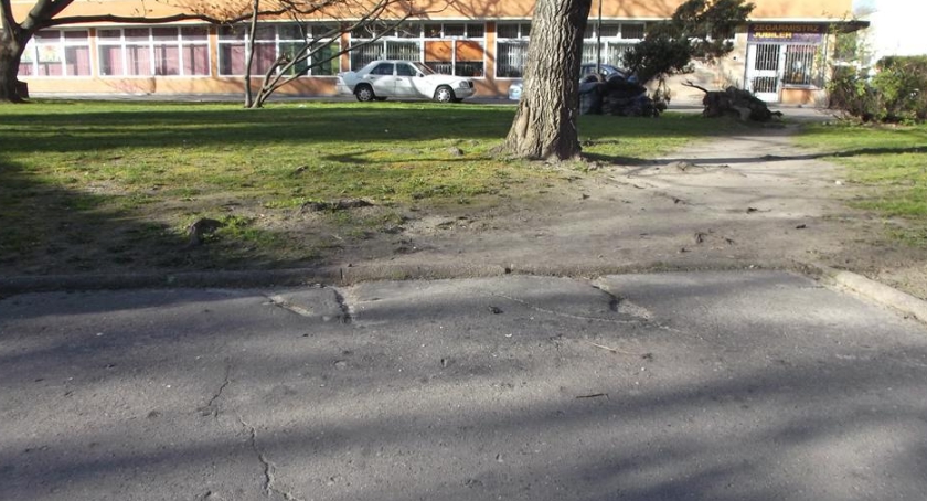 Czy kiedykolwiek ławki wrócą? 