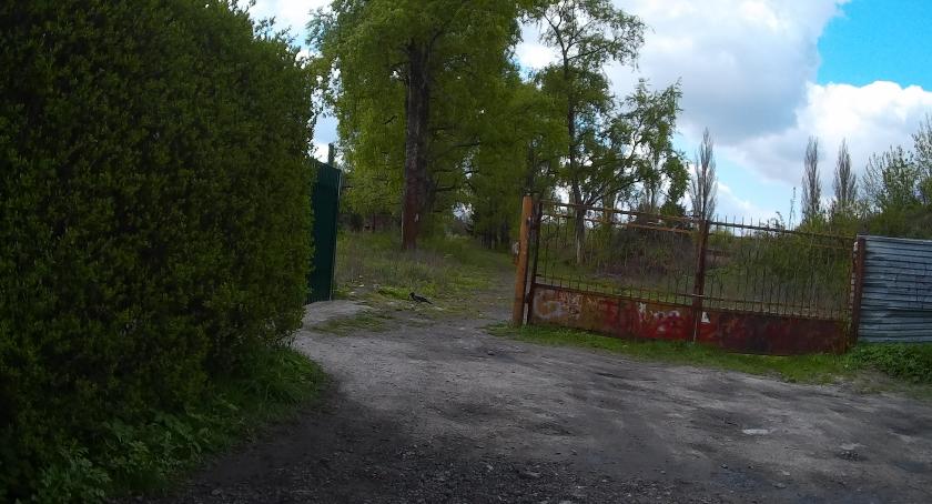 Fort Szczęśliwice  opuszczony i niezabezpieczony. 