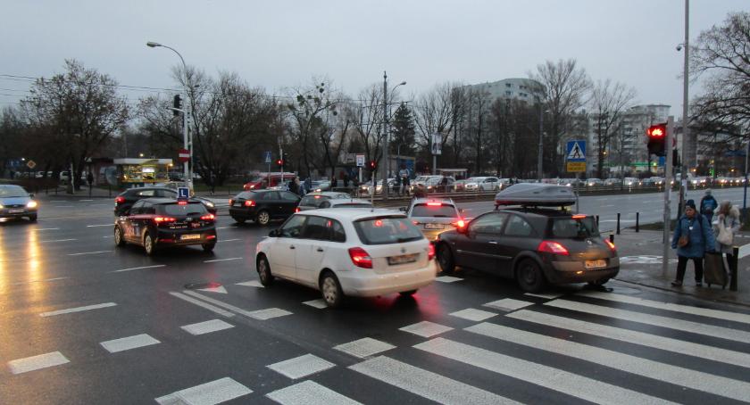 Walka i przeciskanie się przez Grójecką.