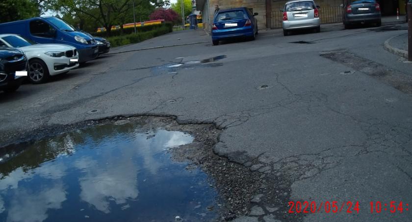 Czy Plac Pod Skrzydłami dorobi się kiedyś drogi?