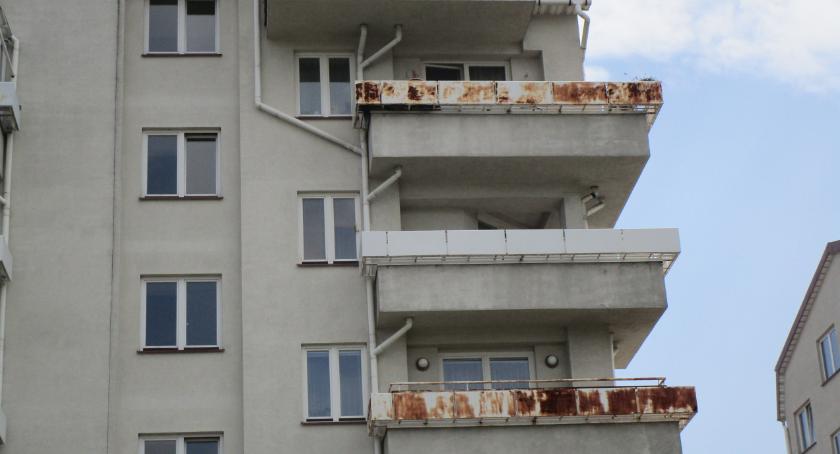 Opaczewska 43 - czyżby nowoczesna rudera?