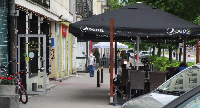 Nie wszystkich cieszą ogródki gastronomiczne na Ochocie