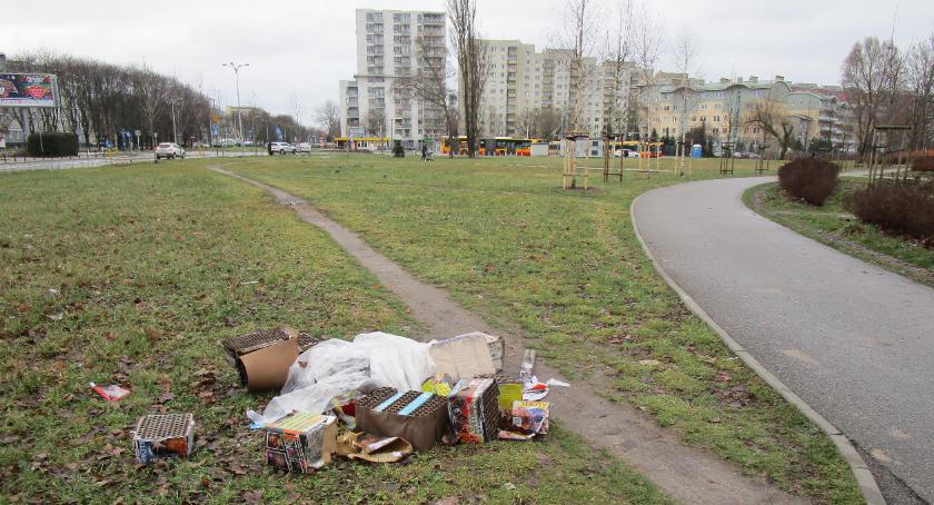 Zakaz zakazem, tradycja tradycją - a kto posprząta?