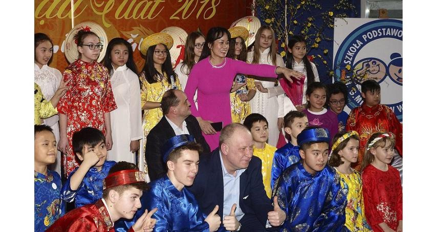 Ochota powitała wietnamski rok psa (fotoreportaż)